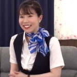 CAの美脚をたんのうします、うーんたまらんがね❤